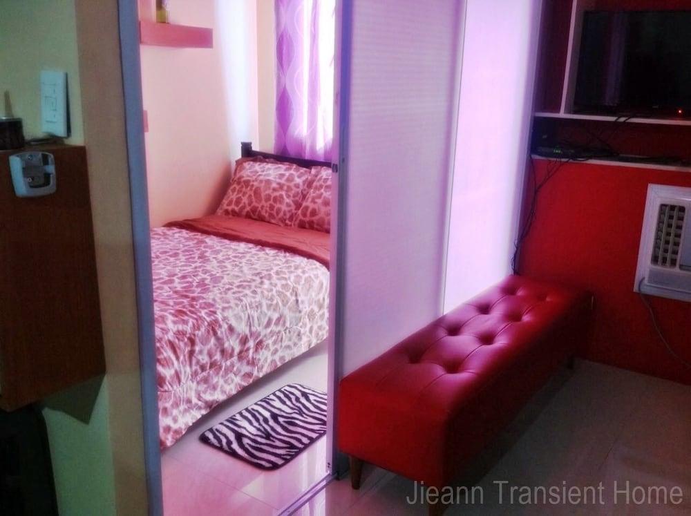 Jieann'S Transient Home Pasay Exterior photo